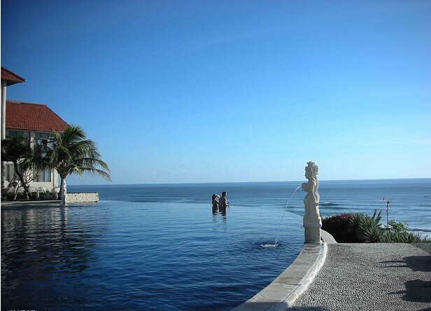 印尼巴厘岛再获“世界最佳旅游岛屿”荣誉